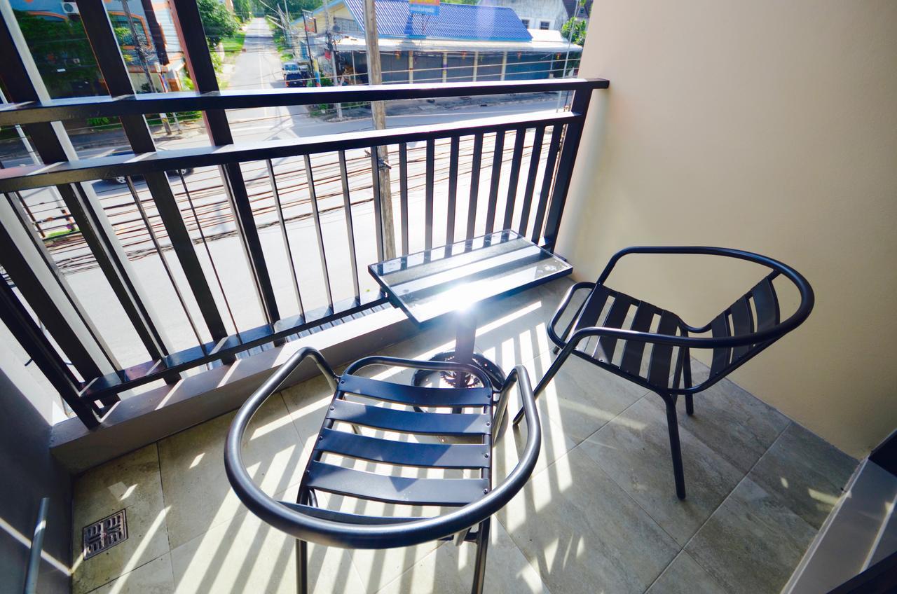 Nomad Hostel Krabi town Buitenkant foto