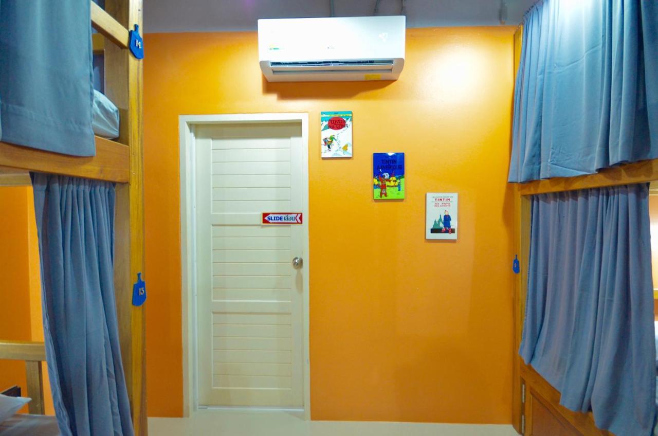 Nomad Hostel Krabi town Buitenkant foto