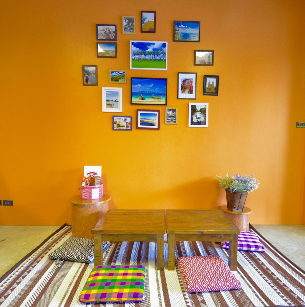 Nomad Hostel Krabi town Buitenkant foto